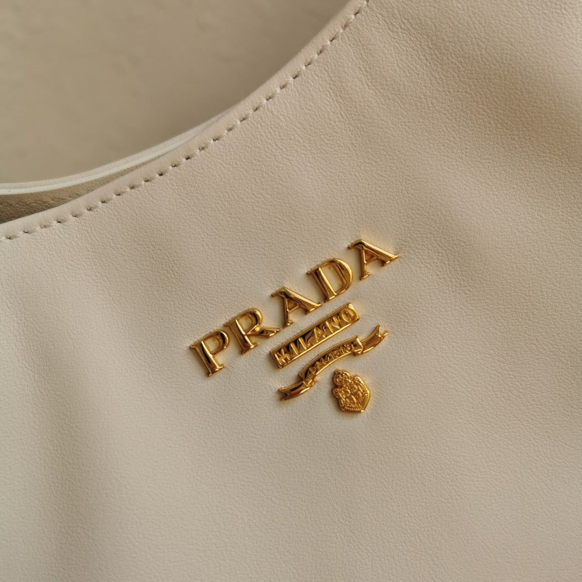 PRADA CHAIN TOTE 39 SOFT WHITE CALFSKIN