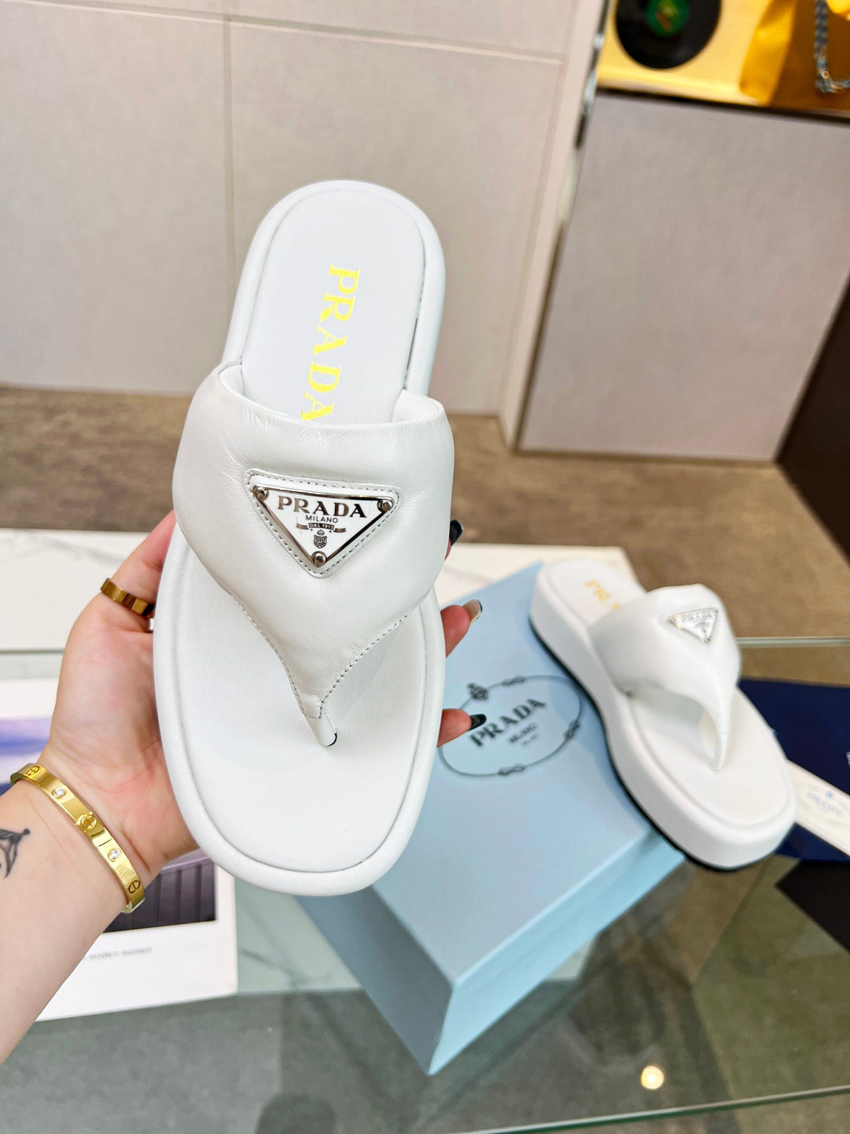 PRADA SOFT PADDED NAPPA THONG WEDGE SANLS WHITE LAMBSKIN