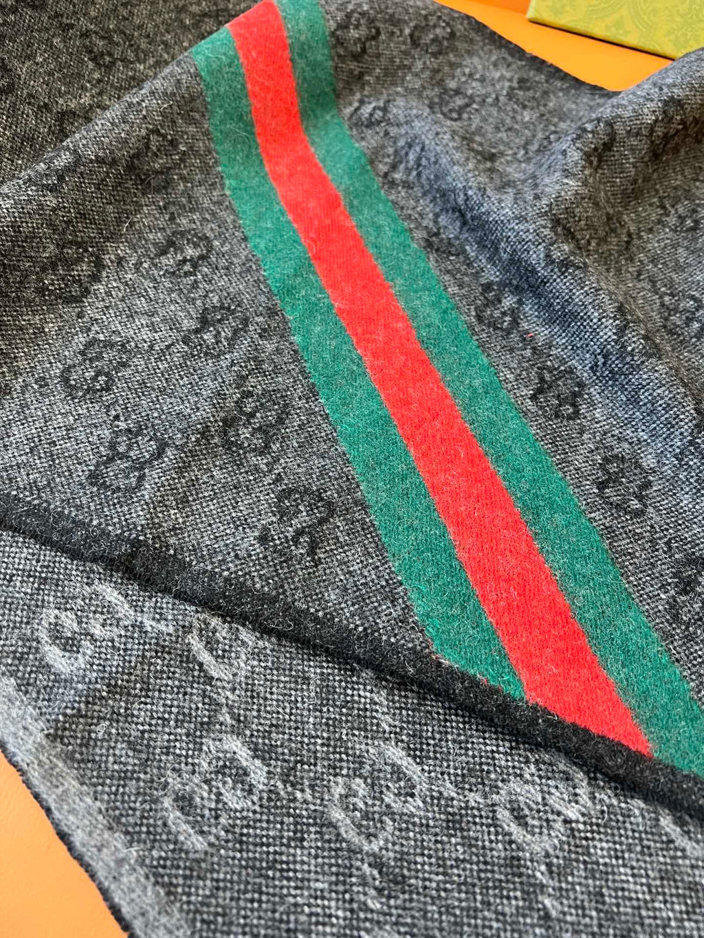 GUCCI 25S SCARF 190 IN WOOL 636371