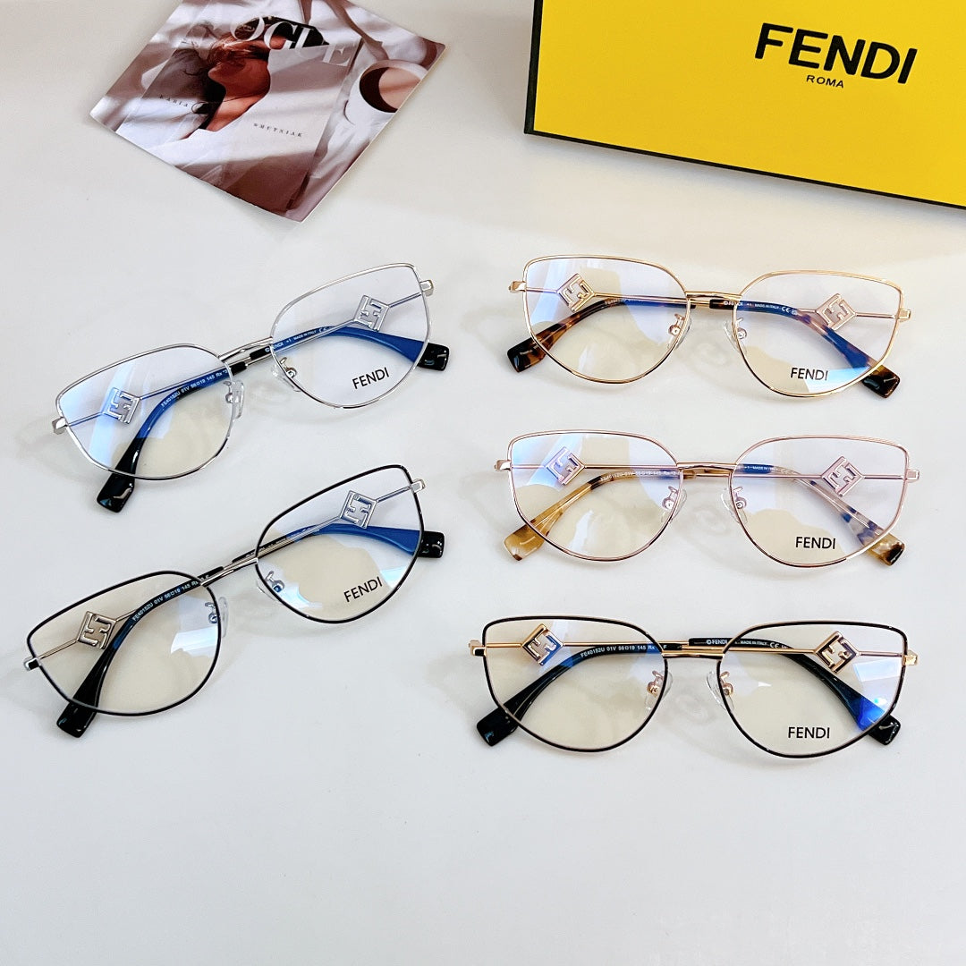 TRAVEL GEOMETRIC FRAME SUNGLASSES FE40152U IN METAL
