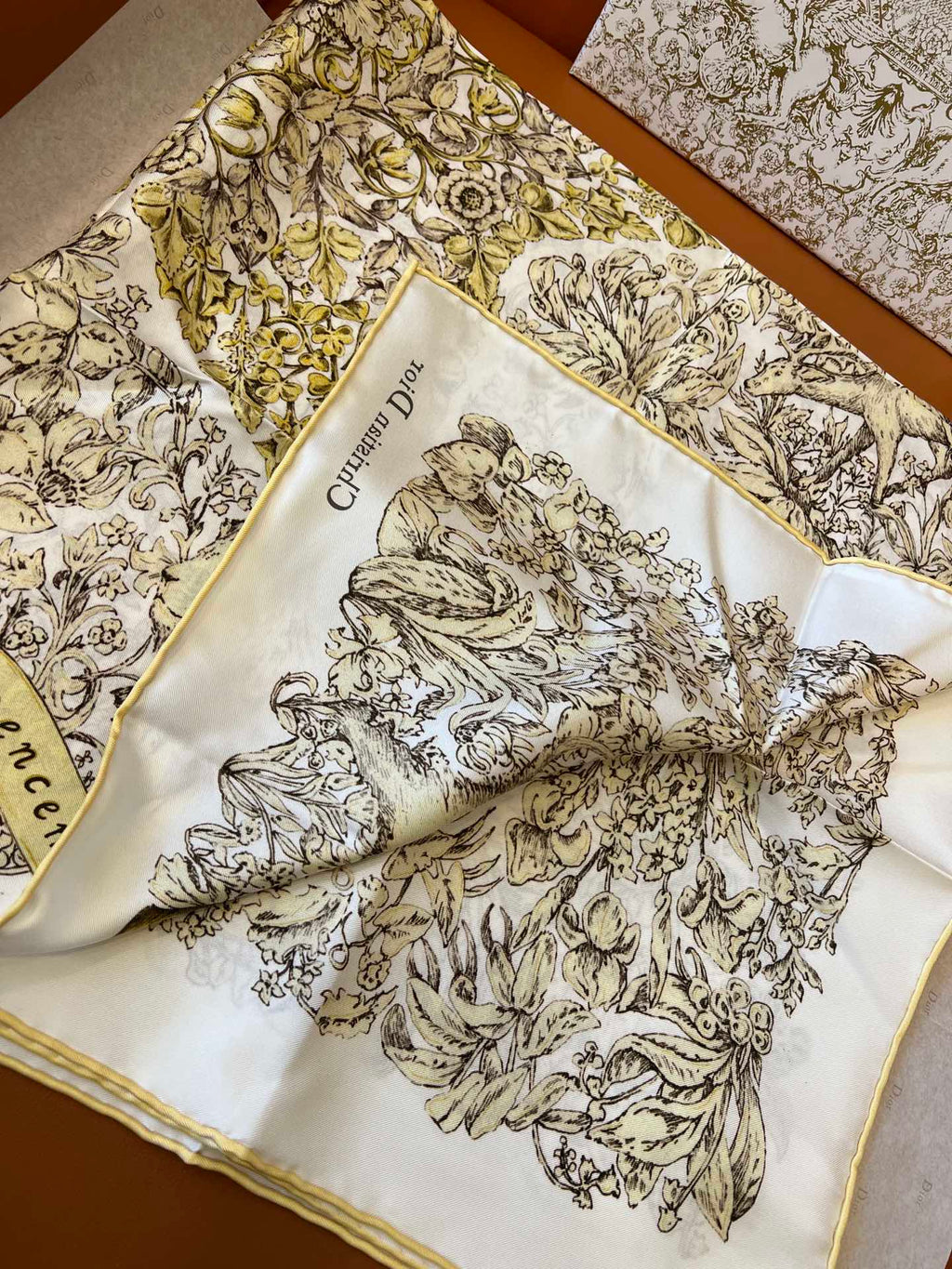 DIOR SCARF 90 CM IN SILK 627642