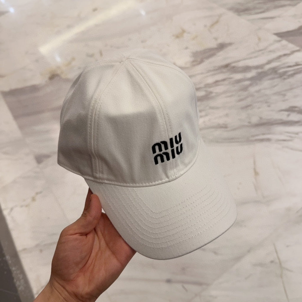 MM BASEBALL CAP IN WHITE FABRIC EMBROIDERED LOGO STYLE 3