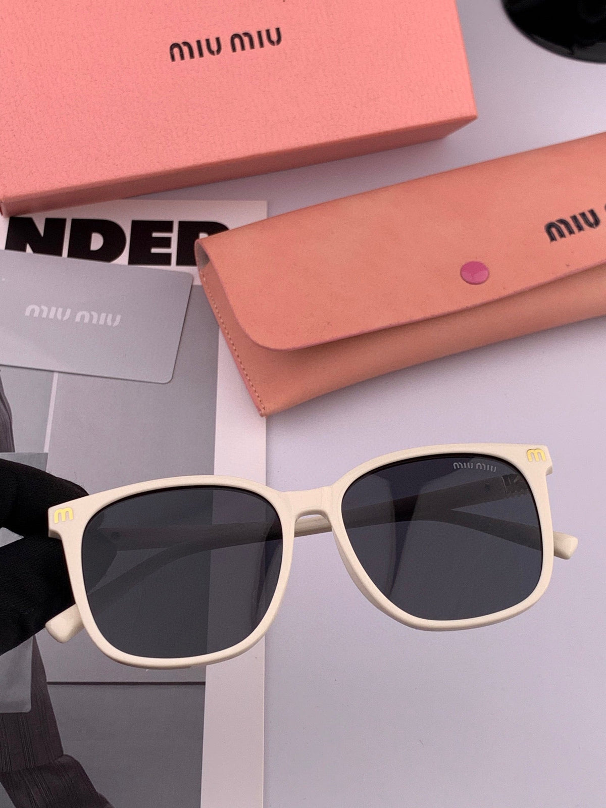 RUNWAY SQUARE SUNGLASSES M4389 IN ACETATE