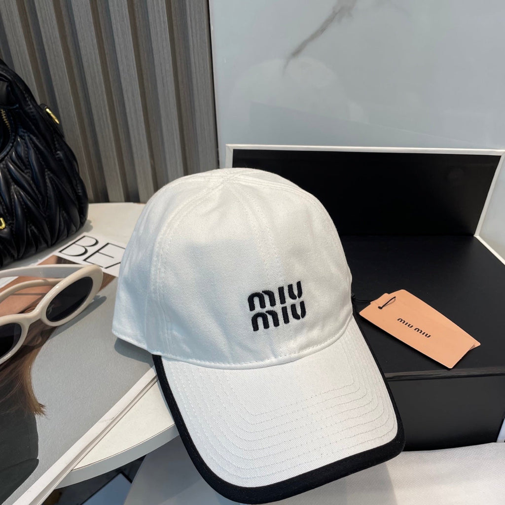 MM BASEBALL CAP IN WHITE AND BLACK FABRIC STYLE 1