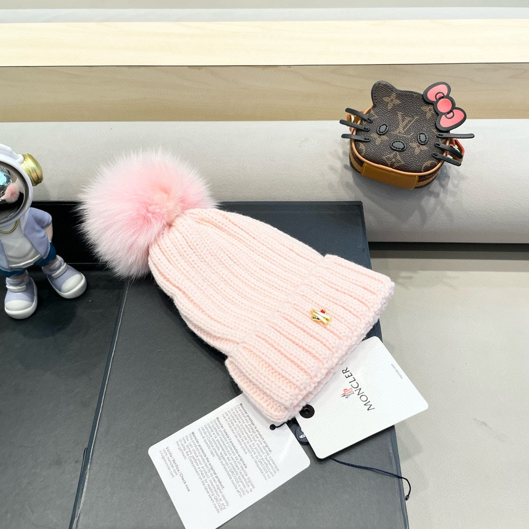 WOOL BEANIE WITH POM POM LIGHT PINK 435047