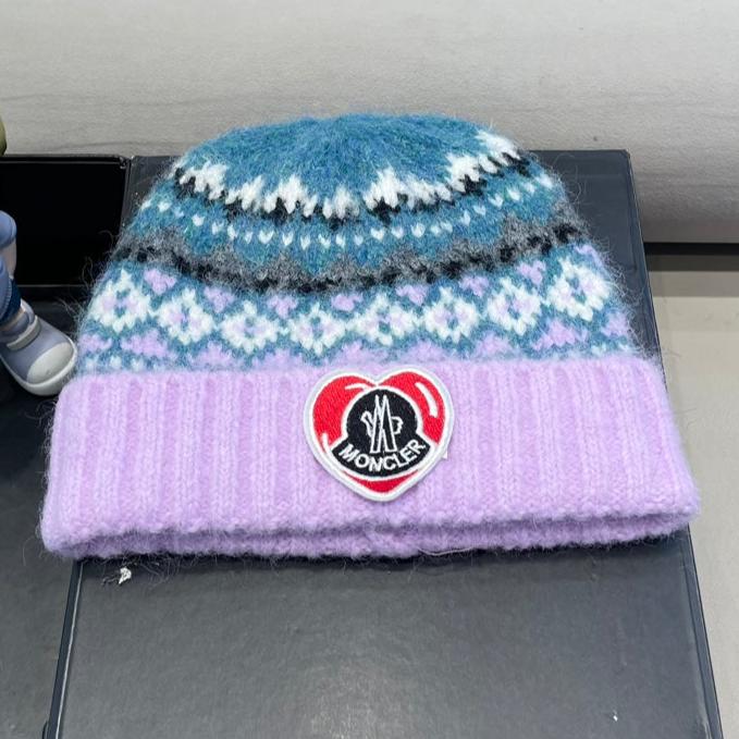 BEANIE HAT IN COLORFUL WOOL 438146