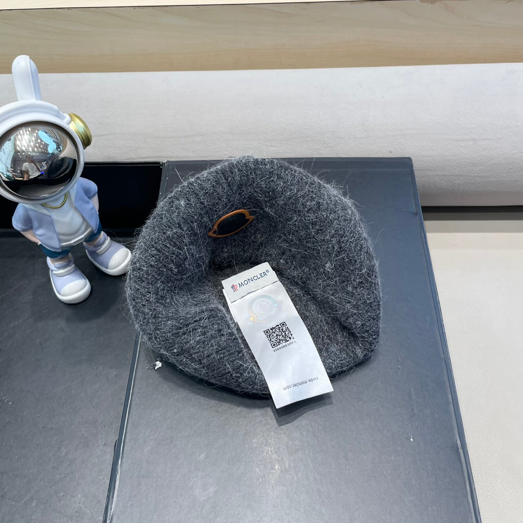 BEANIE HAT IN GRAPHITE GRAY WOOL 438121