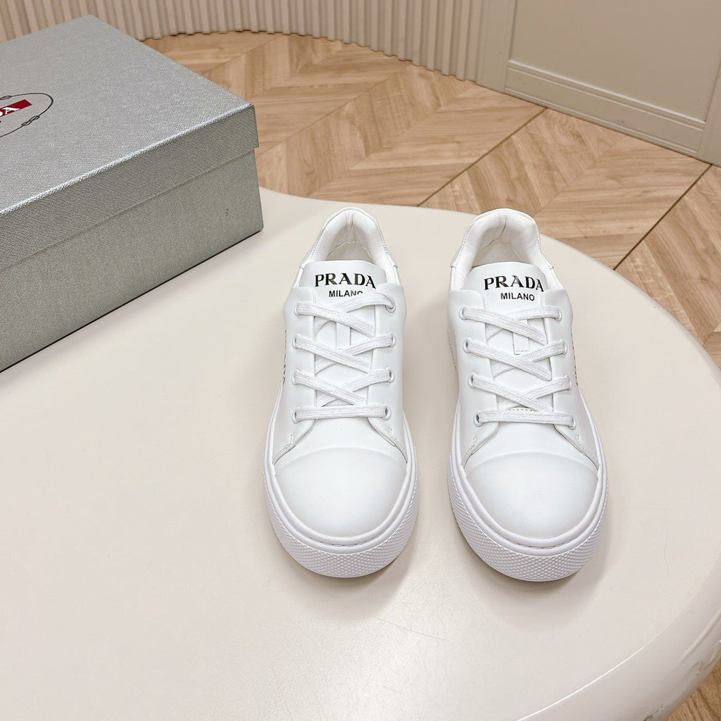 PRADA LOGO OUTLET BASIC SNEAKERS WHITE CALFSKIN