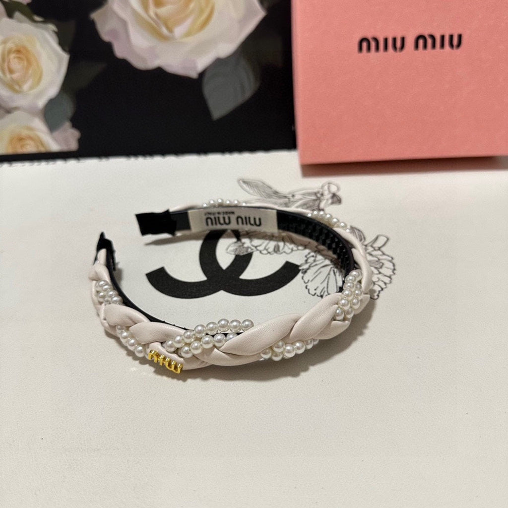 HEADBAND IN WHITE CALFSKIN MIX PEARL CHAIN 347681