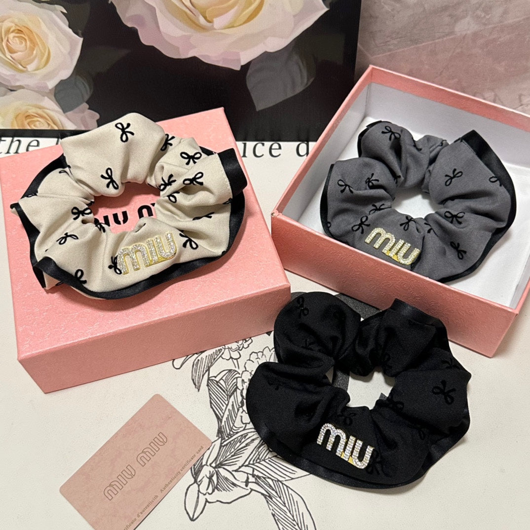HAIR TIE IN BLACK SPANDEX FABRIC 432827