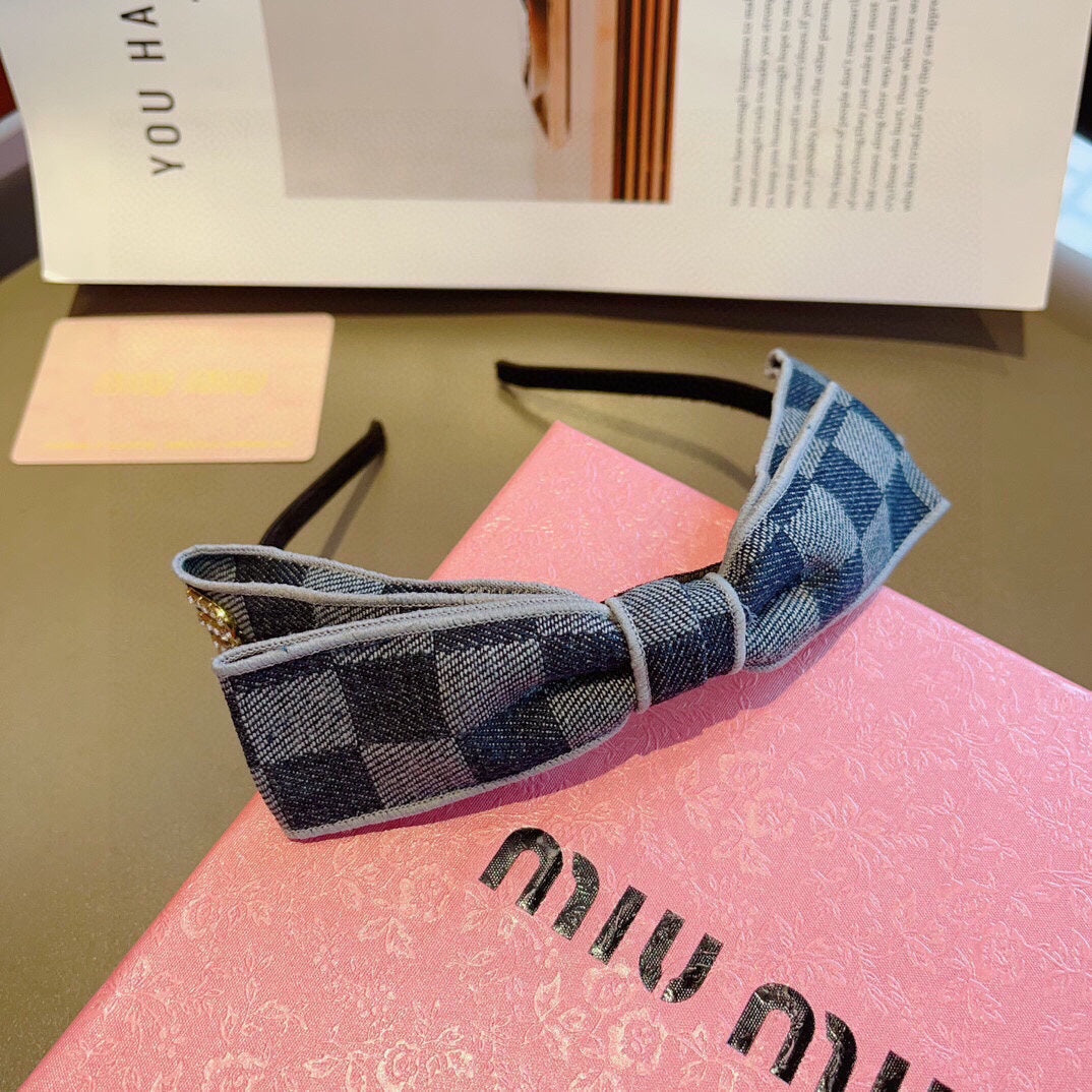 BOW HEADBAND IN BLUE DAMIER DENIM 398855