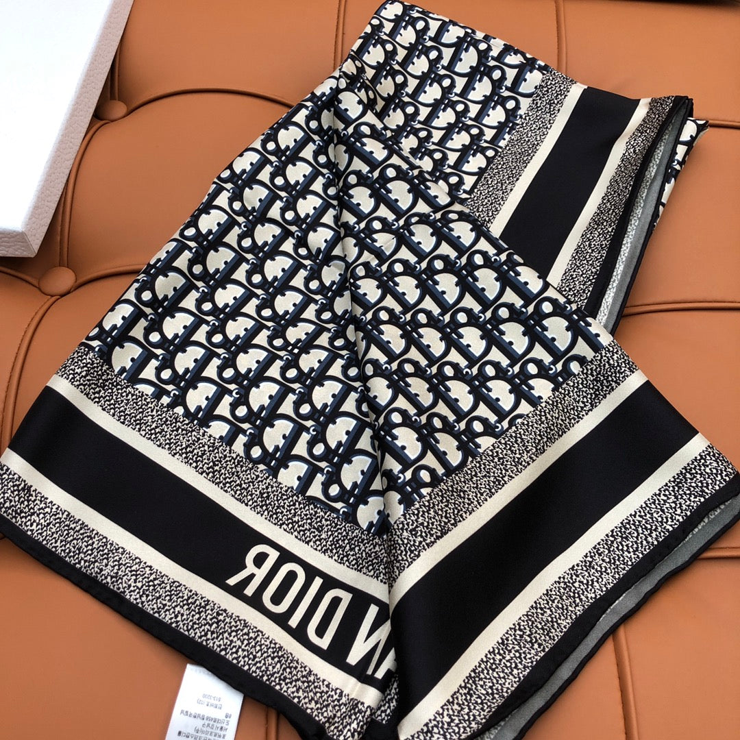 DIOR SCARF 90 IN SILK 704592