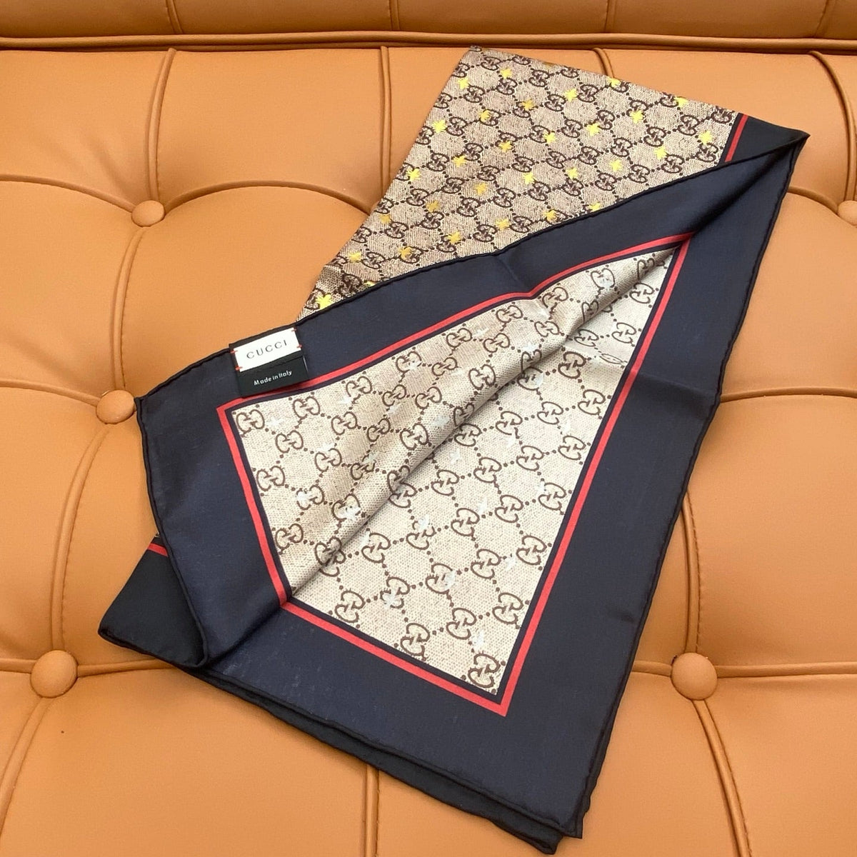 GUCCI 25S SCARF 90 IN SILK 709692