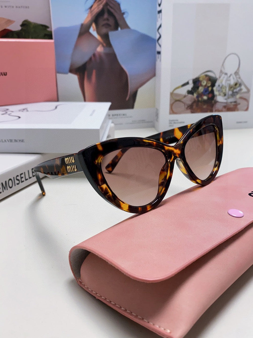 GLIMPSE CAT EYE SUNGLASSES 555885 IN HAVANA ACETATE
