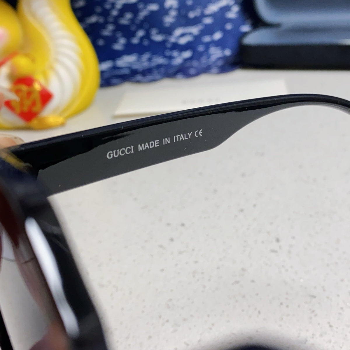 GG EMBOSSED LOGO SQUARE FRAME SUNGLASSES 563171 IN ACETATE