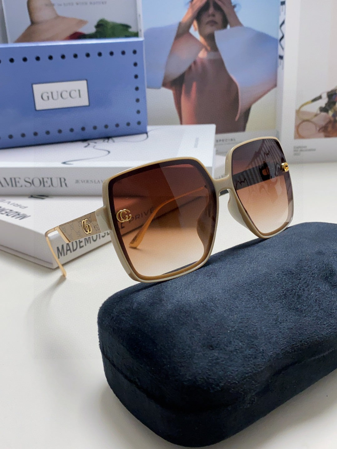 SQUARE FRAME SUNGLASSES 567447 IN ACETATE