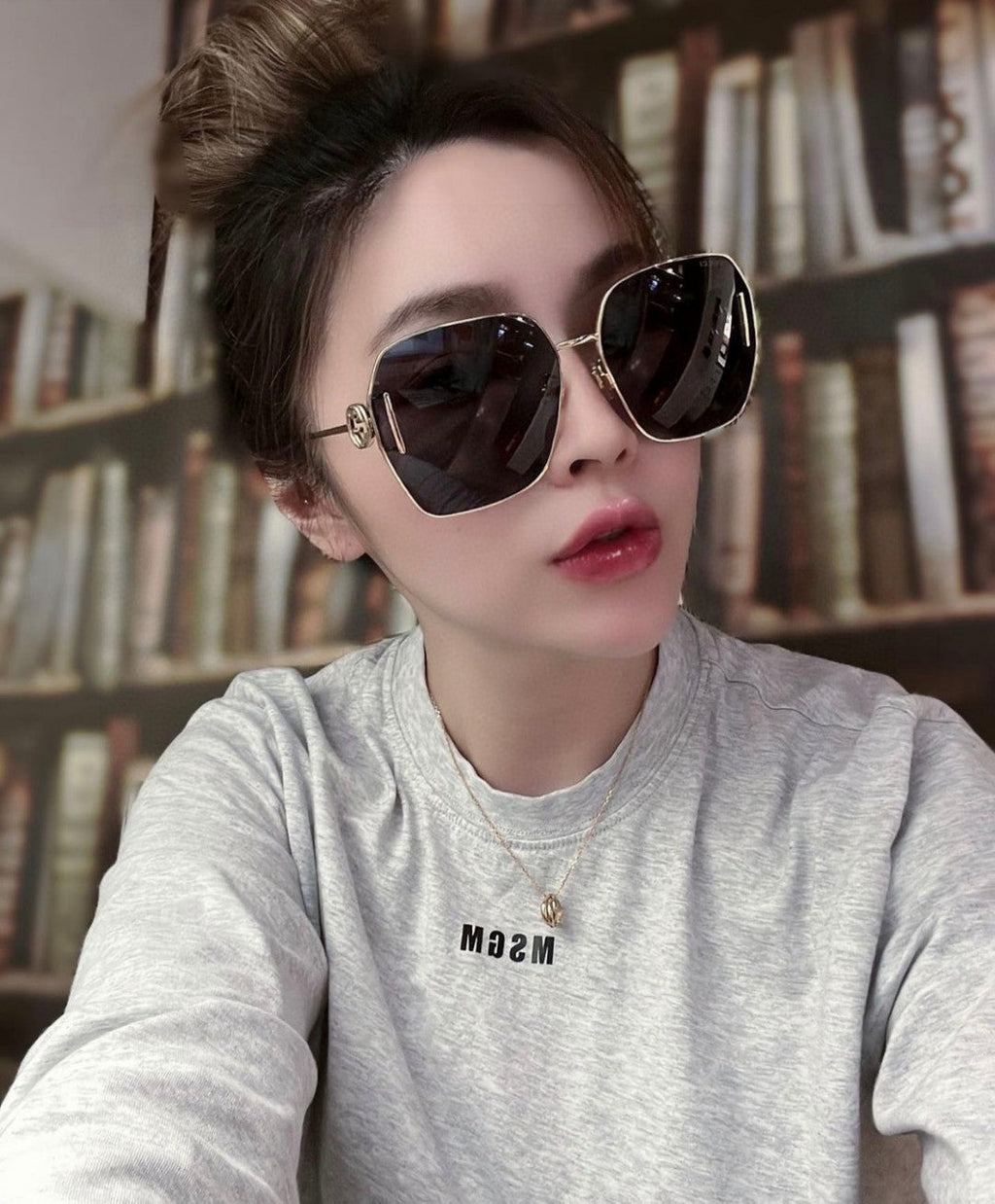 SQUARE FRAME SUNGLASSES 570217 IN METAL
