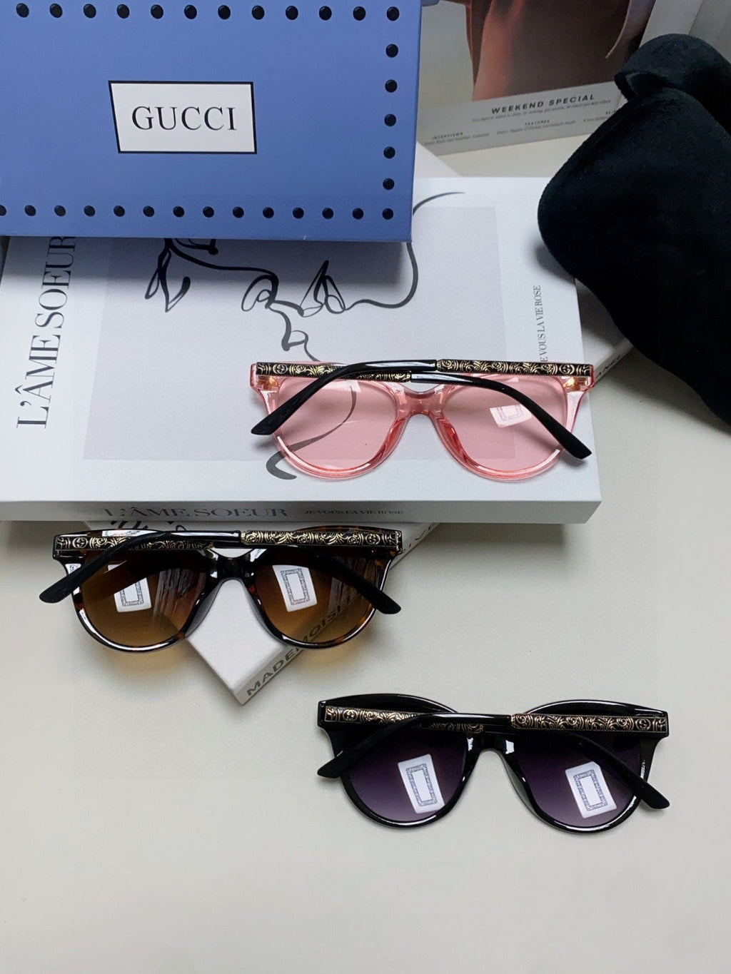 BEE EMBELLISHED BUTTERFLY FRAME SUNGLASSES 570242 IN ACETATE