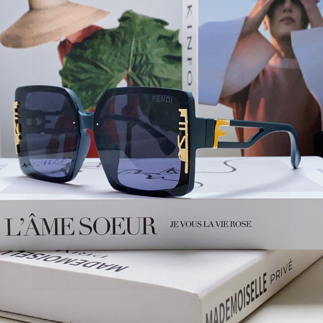 FF DIAMONDS SQUARE FRAME SUNGLASSES 575802 IN ACETATE