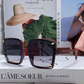 RUNWAY SQUARE SUNGLASSES 576823 IN ACETATE