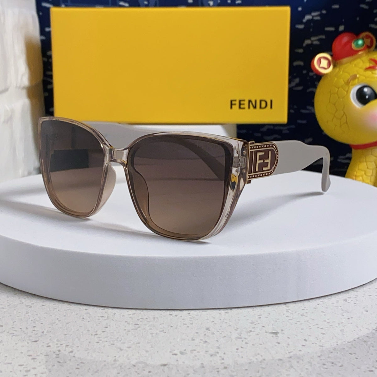 DIAGONAL CHUNKY SQUARE FRAME SUNGLASSES 543494 IN ACETATE