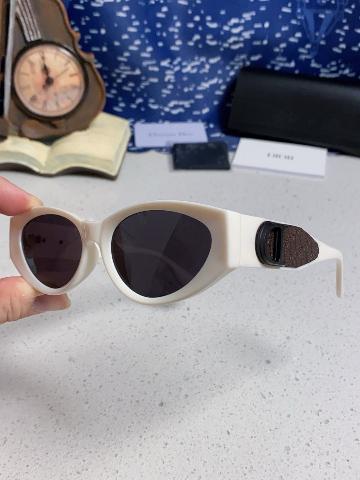 DIOR MONTAIGNE SUNGLASS 578113 IN OFF WHITE ACETATE