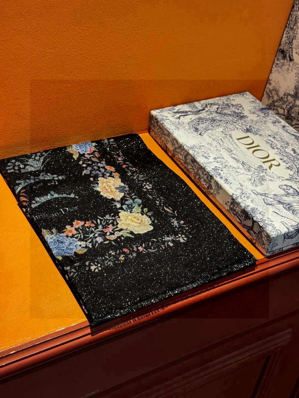 DIOR SCARF 200 CM IN CASHMERE 663788