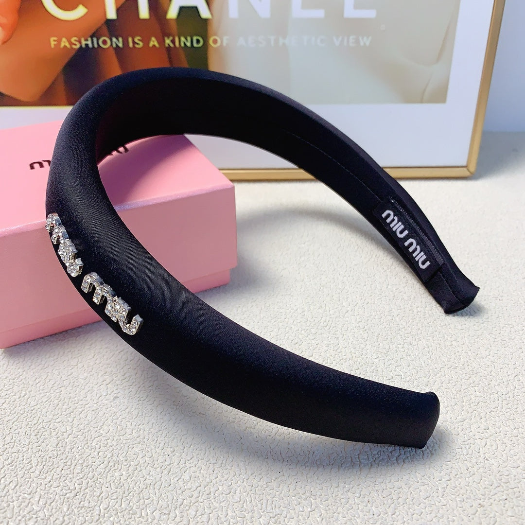 THICK HEADBAND IN BLACK SILK 241198