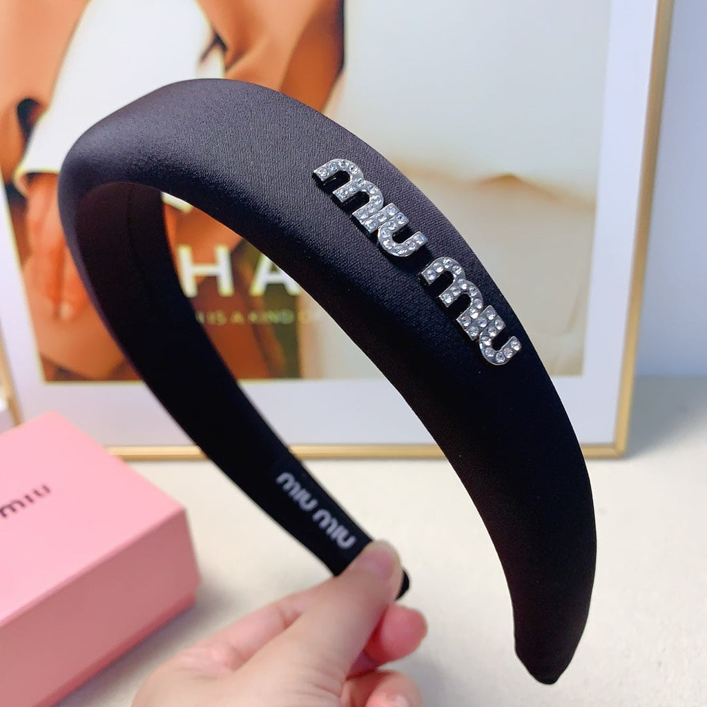 THICK HEADBAND IN BLACK SILK 241198
